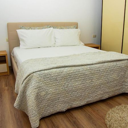 Lucas Central Relaxing House Тирана Екстер'єр фото
