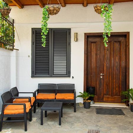 Lucas Central Relaxing House Тирана Екстер'єр фото