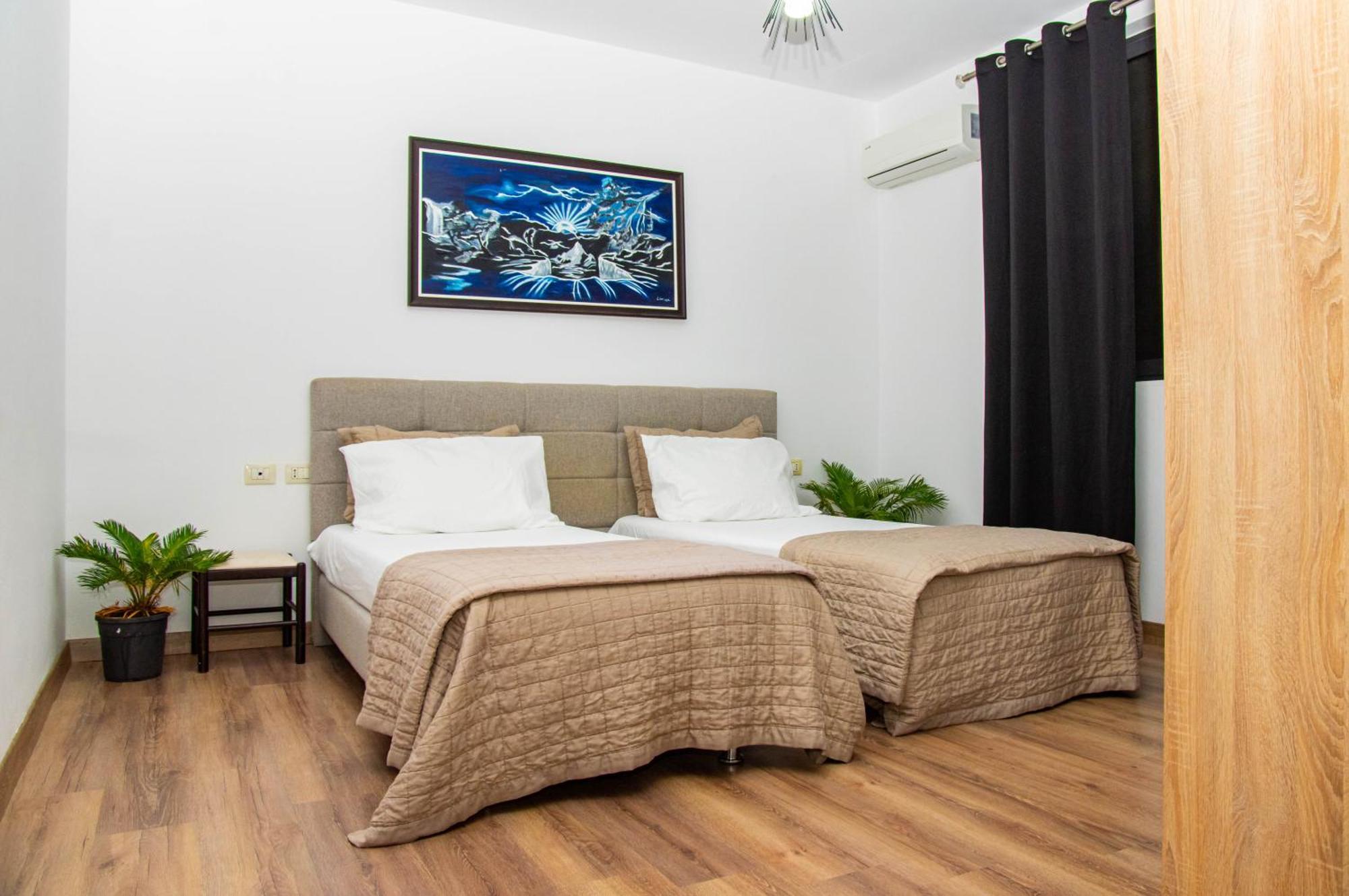 Lucas Central Relaxing House Тирана Екстер'єр фото